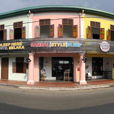 Sleep Here Hostel, Melaka Esterno foto