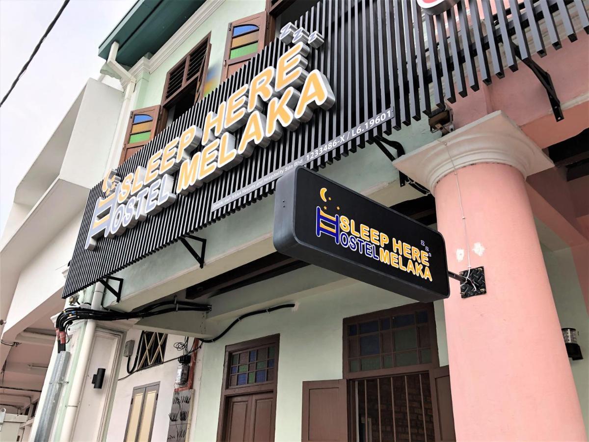 Sleep Here Hostel, Melaka Esterno foto